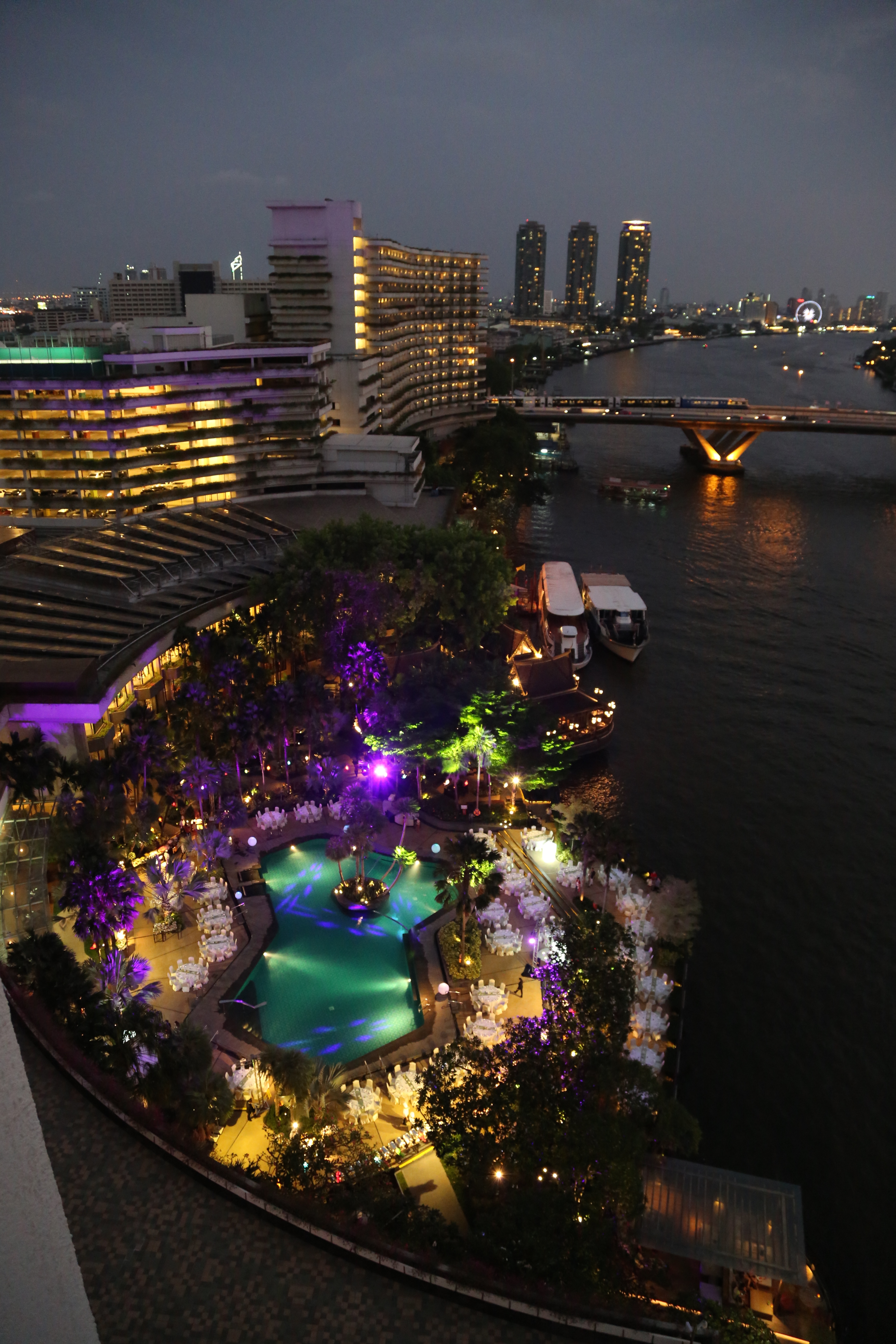 Shangri-La Bangkok Hotel